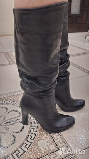 Зимние женские сапоги