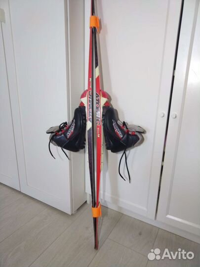 Беговые лыжи atomic