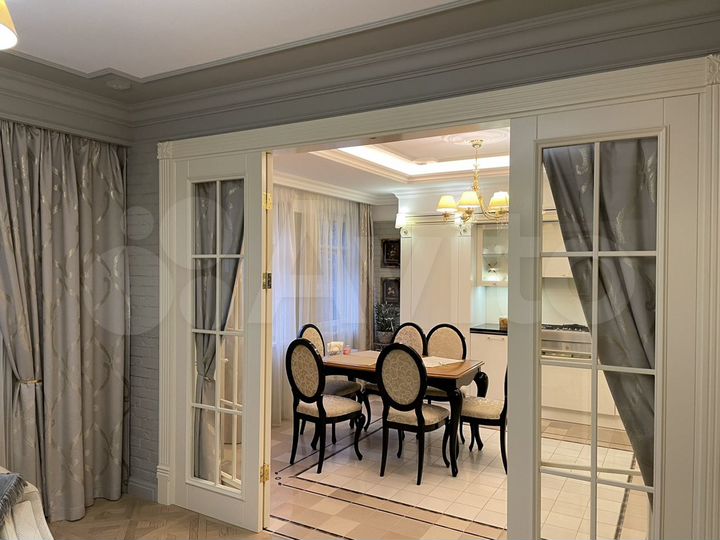 5-к. квартира, 170 м², 1/7 эт.