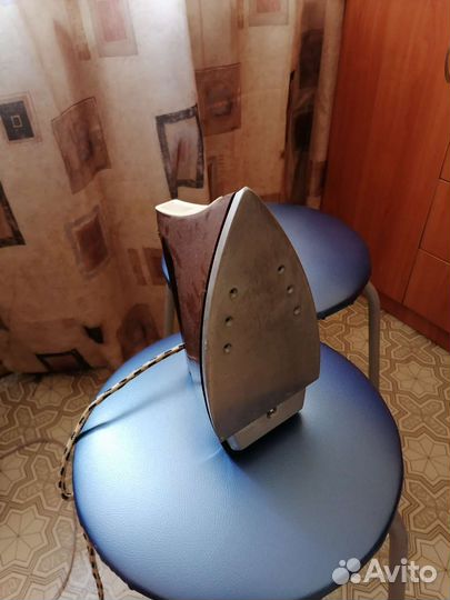 Утюги СССР и утюг современный