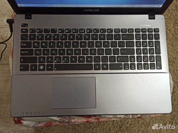 Ноутбук asus