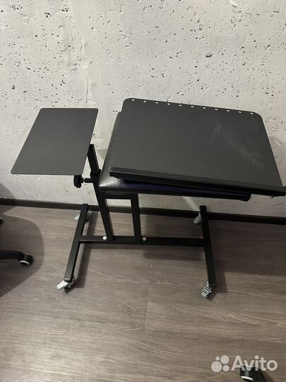 Тату холдер новый и 2 стула мастера экокожа