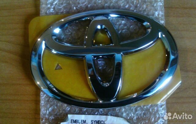 Эмблема Toyota