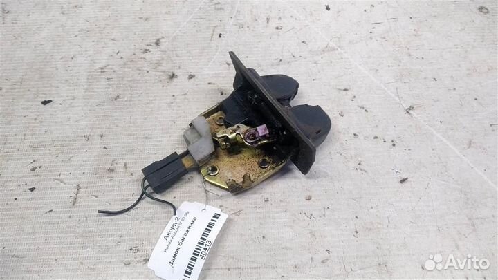 Замок багажника Honda Accord V 93-96г