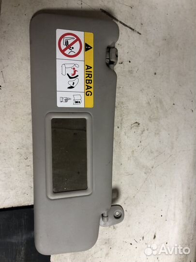 Солнцезащитный козырек Renault Logan 2