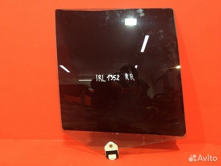 Стекло двери заднее правое Land Rover Discovery 3