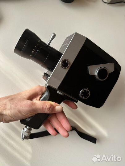 Видеокамера ретро quarz 1x8S-2