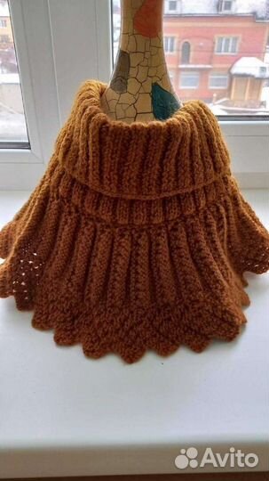 Вязаный набор новый и манишка