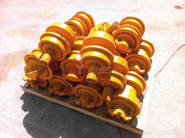 Каток поддерживающий Hitachi ZX225USR-5G 9272413