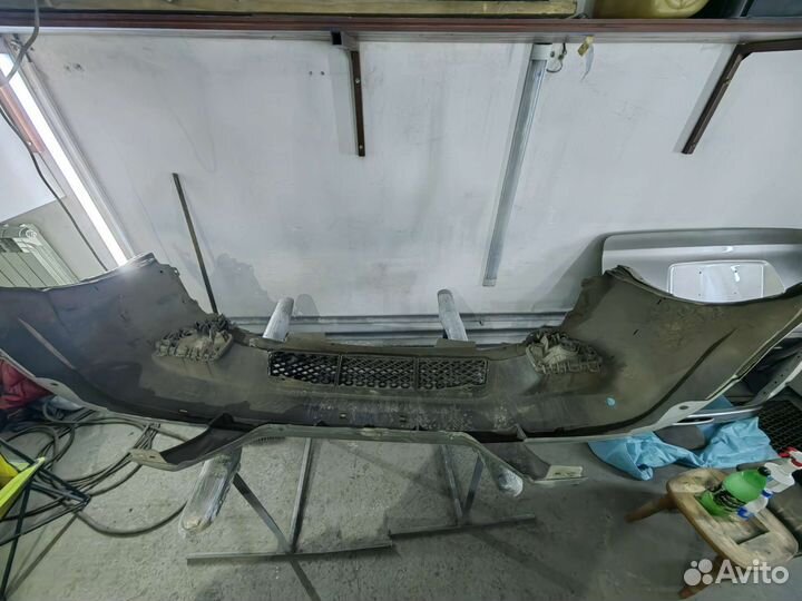 Бампер Mazda MPV передний