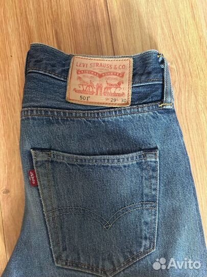 Побитые джинсы Levis 501