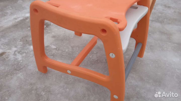 Детский стол и стул