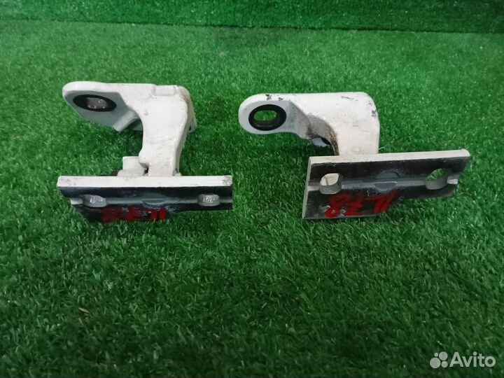 Петля двери (комплект) передняя левая Bmw 740I E65