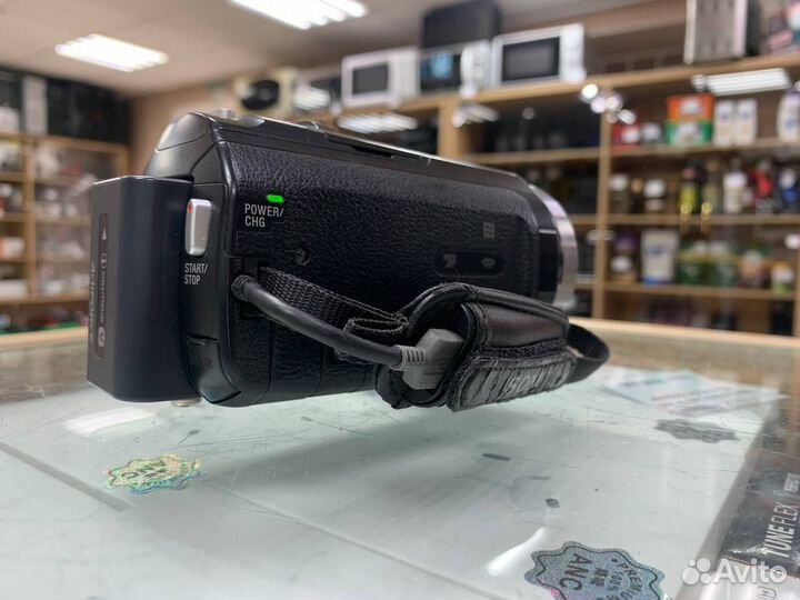 Видеокамера Sony HDR-CX530E