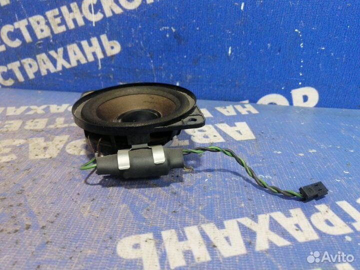 Динамик Mercedes-Benz W220 седан 2001