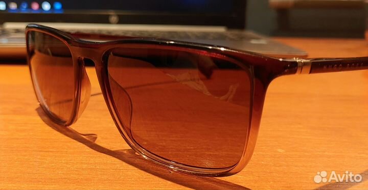 Солнцезащитные очки мужские hugo boss