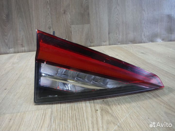 Фонарь левый внутренний №3 Skoda Kodiaq 2020