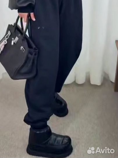 Uzhe vyhozhu дутики