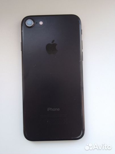 iPhone 7, 32 ГБ