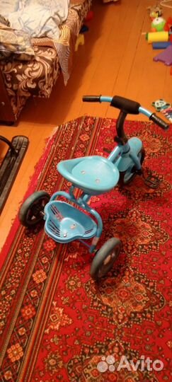 Детский трехколесный велосипед