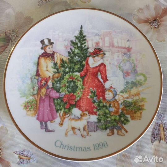 Декоративная коллекционная тарелка 