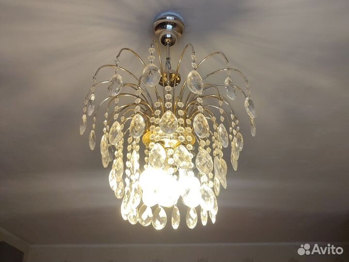 Люстра подвесная потолочная
