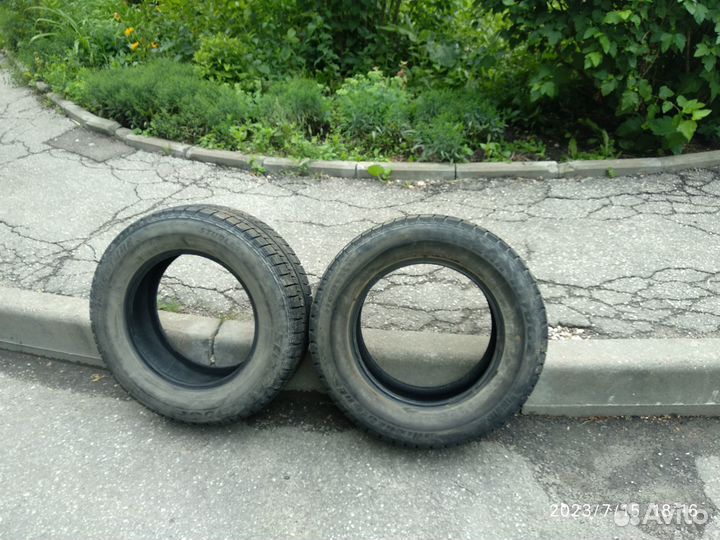 Bridgestone Blizzak Revo GZ 215/65 R16 98S