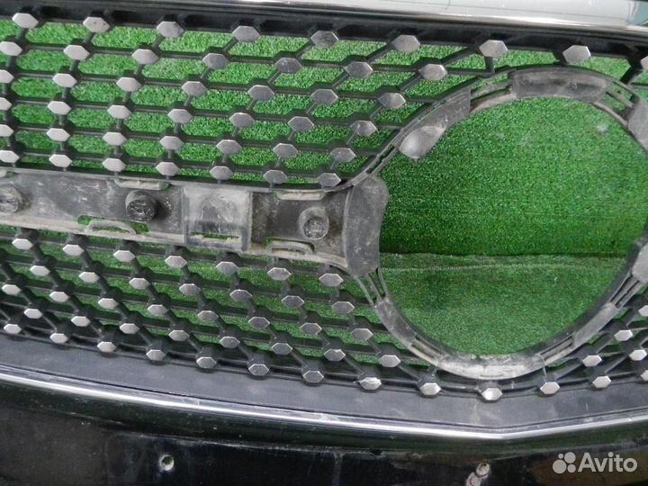 Бампер передний Mercedes-Benz E-Class