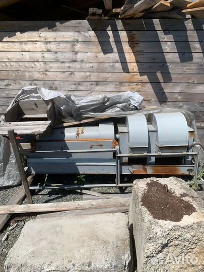 Шелушильная машина