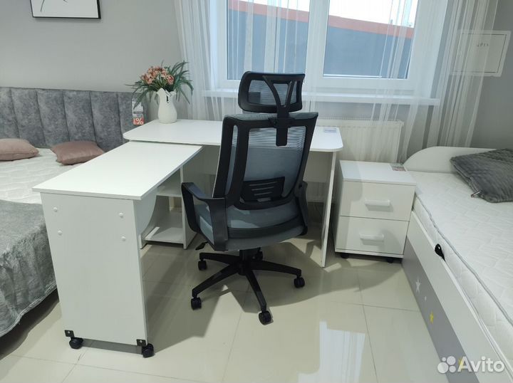 Компьютерное кресло новое