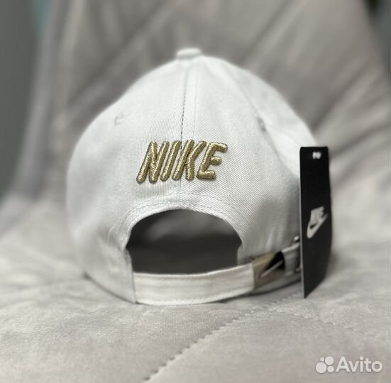 Кепка бейсболка Nike белая черная унисекс