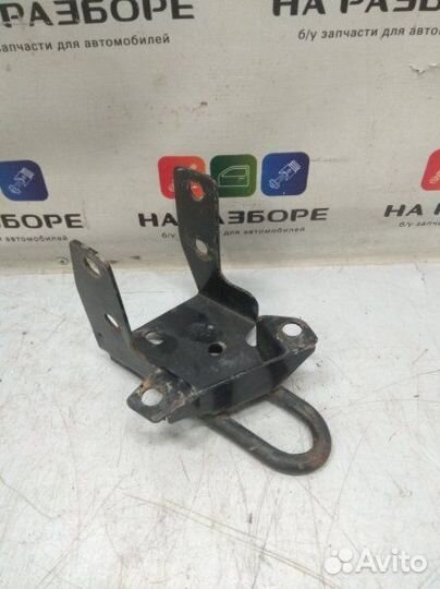 Петля буксировочная передняя правая Ford Transit