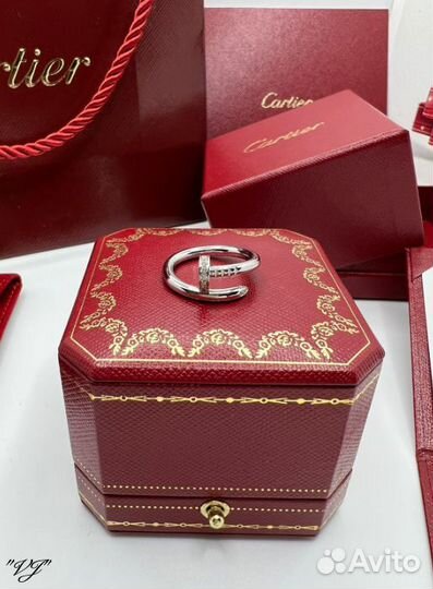 Кольцо Cartier с бриллиантами в Москве