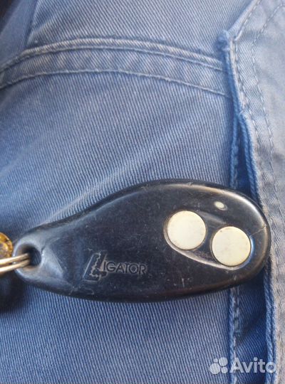 Автомобильный брелок сигнализации