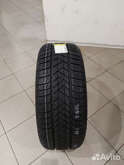 Pirelli Winter Sottozero 3 225/45 R18 и 255/40 R18