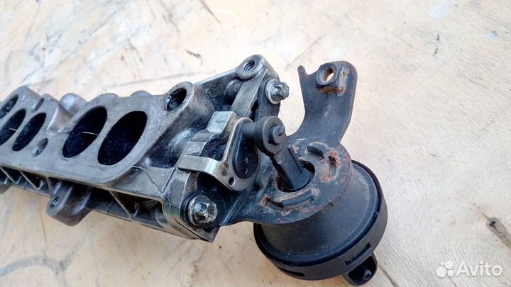 Впускная планка Y20DTH Y22DTR Вектра Ц Астра Г