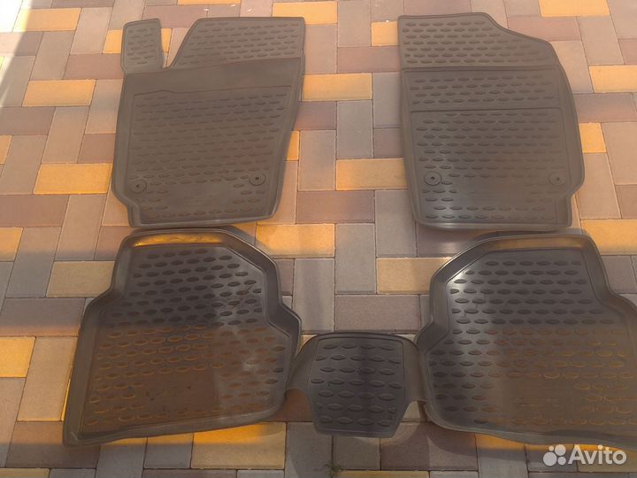 Коврики резиновые VW polo sedan
