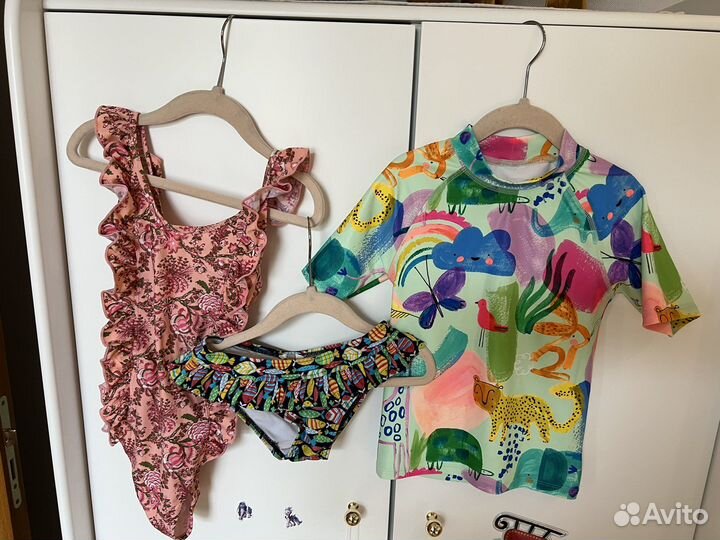 Купальник, плавки, футболка солнцезащитная