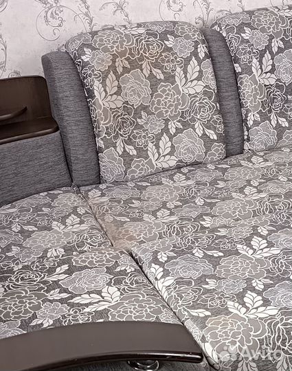 Угловой диван б/у