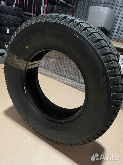 Bridgestone Blizzak DM-V2 215/70 R15 98S