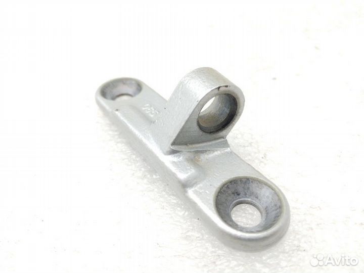 Петля двери передняя правая Bmw 5-Series F10 2011