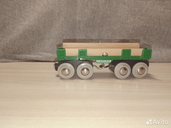 Вагон с грузом для брио