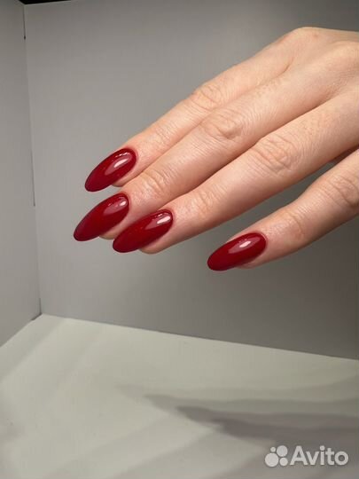 Мастер маникюра и педикюра