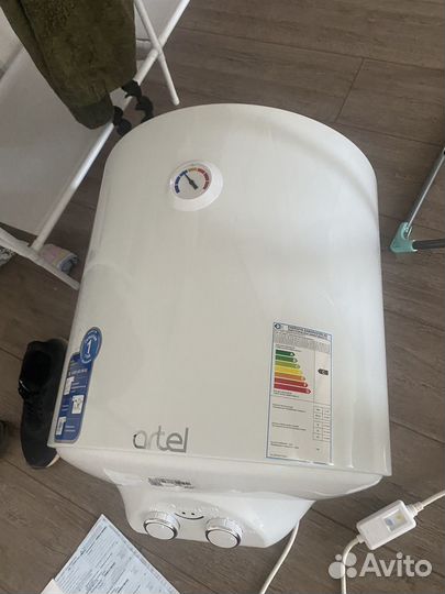 Бойлер водонагреватель 30л ariston