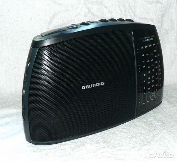 Радиоприемник grundig Concert Boy 240, рабочий