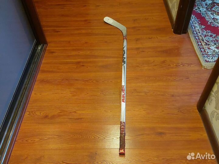 Клюшка хоккейная