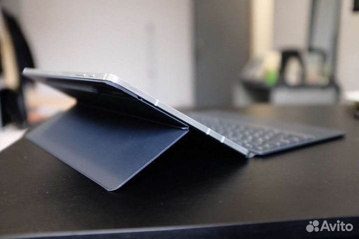 Чехол клавиатура Samsung Tab s7+, s8+