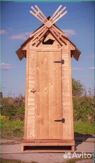 Дачный туалет с дельфином ZAD