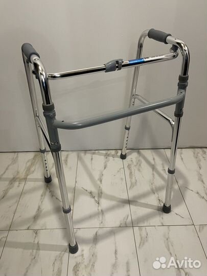 Ходунки для взрослых W Universal