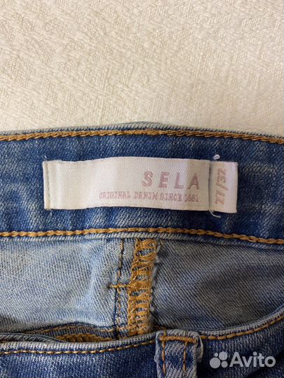 Джинсы женские